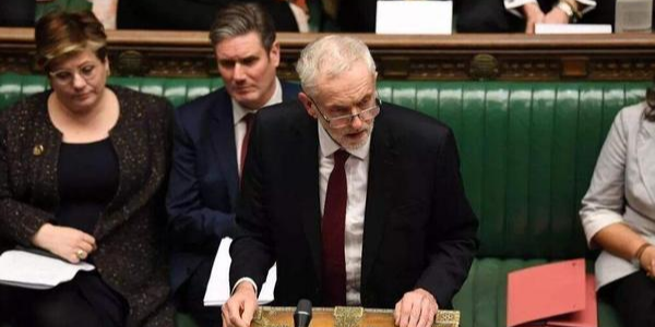 是大臣和是首相的关系