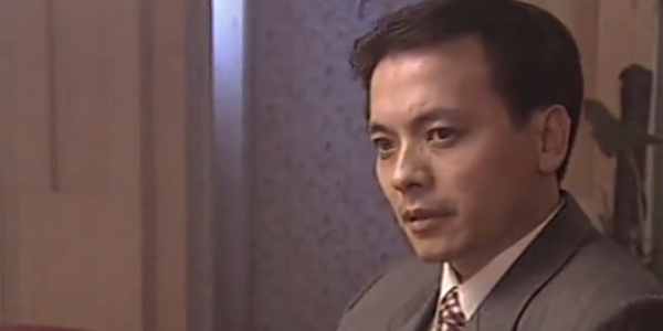 红岩围绕着哪两个人物展开的